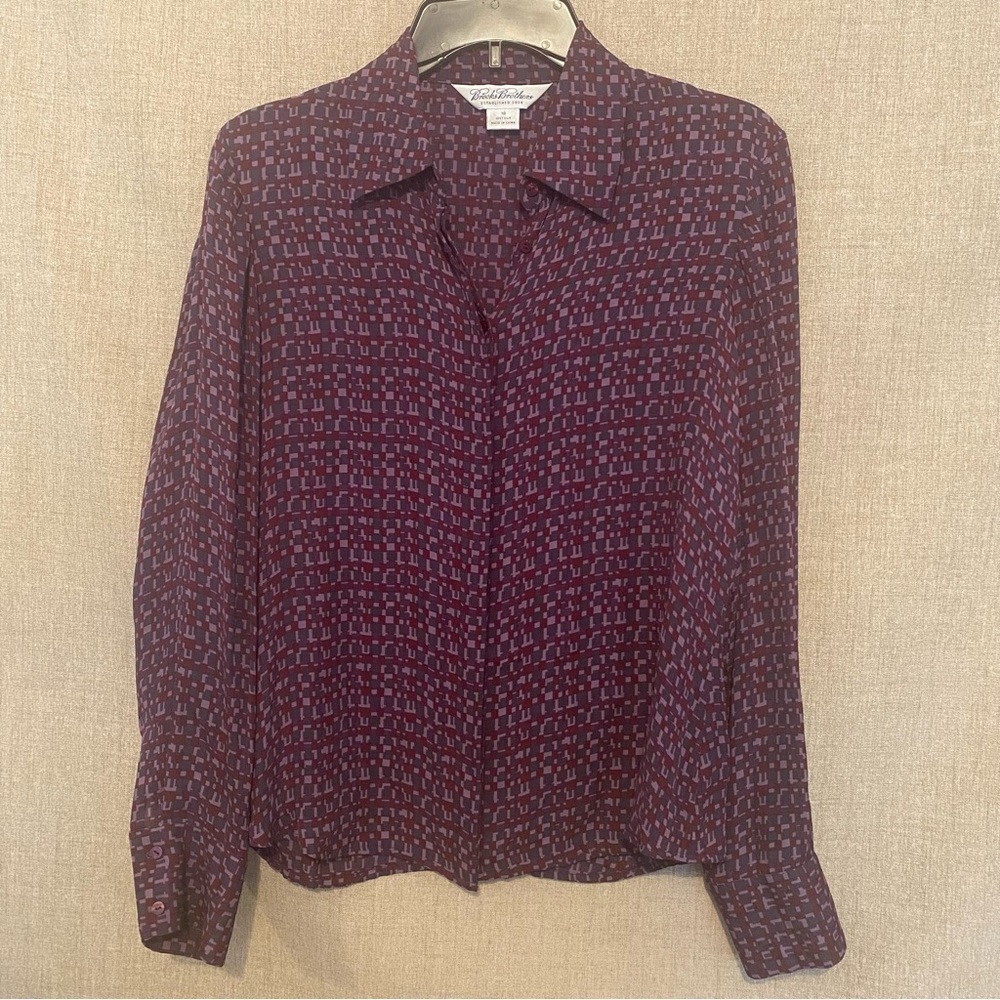 Women’s Brooks Brothers Silk Button Down Size 10 blouse Geometric Retro Pattern